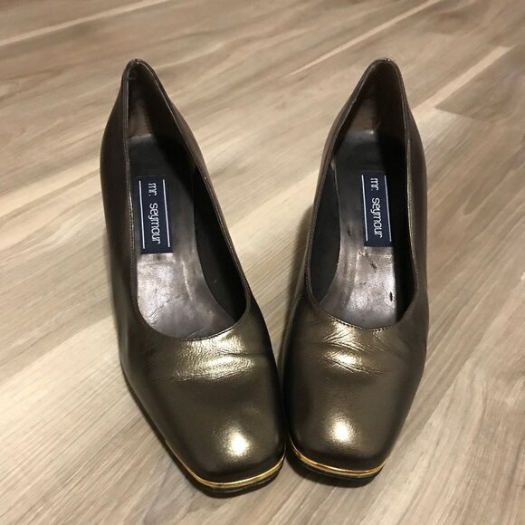 Mr. Seymour Ladies Metallic Gold Dress Shoes Size 8 - Picture 1 of 6